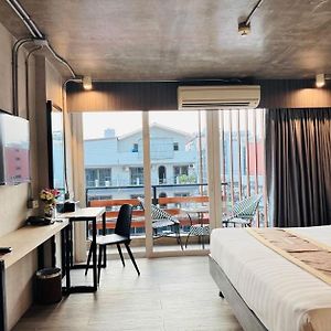 Premier King Room